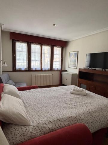 Апартаменты Living Gijon & Parking Экстерьер фото